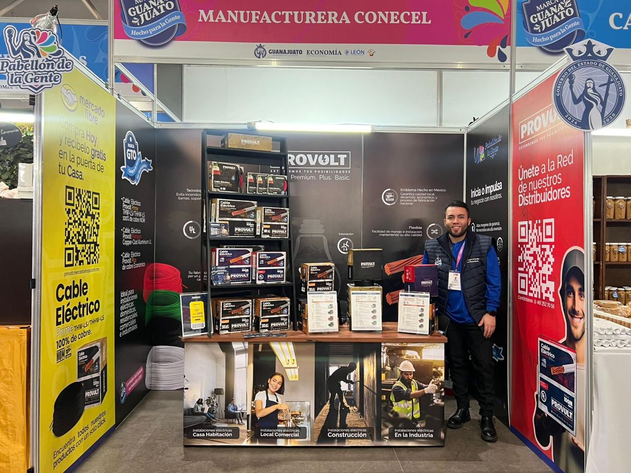 Stand de Manufacturera Conecel y PROVOLT en el pabellón Marca Guanajuato de la Feria de León